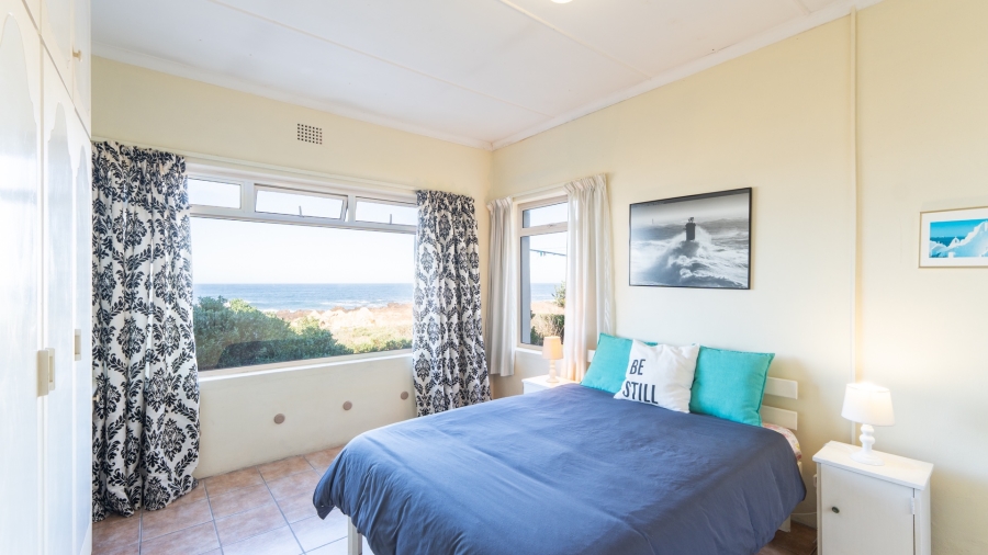 5 Bedroom Property for Sale in Sunny Seas Estate Western Cape